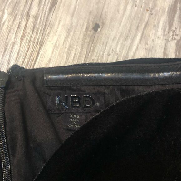 REVOLVE NBD Olivia Velvet Lace Up Off Shoulder Mini Dress Size XXS - Picture 8 of 12